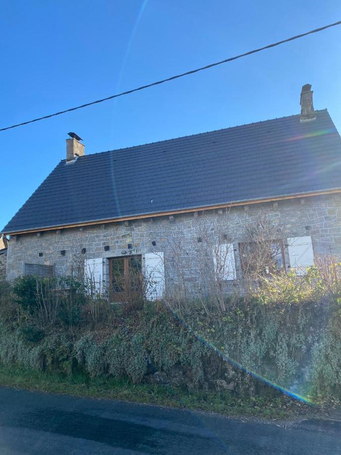 Maison De Campagne Sarroux Exterior foto